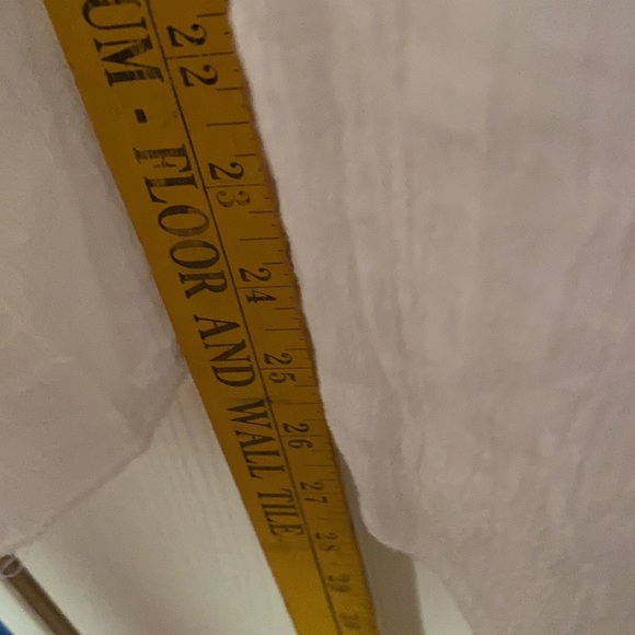 White lined dress - Picture 8 of 8